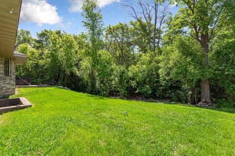 905 Brook Lane NE Owatonna MN 55060
