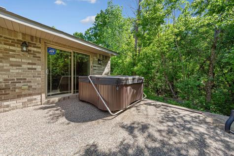 905 Brook Lane NE Owatonna MN 55060