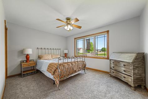 905 Brook Lane NE Owatonna MN 55060