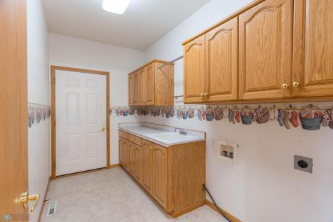 318 44th Avenue S Moorhead MN 56560