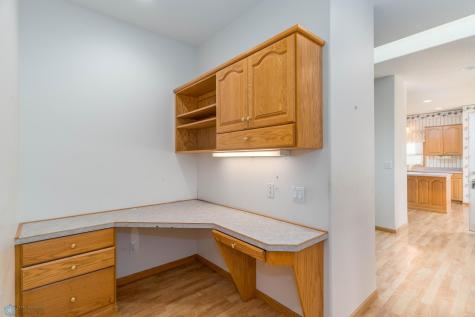 318 44th Avenue S Moorhead MN 56560