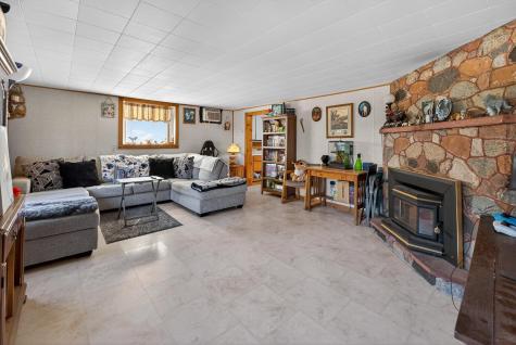 409 1st Street SE Hinckley MN 55037