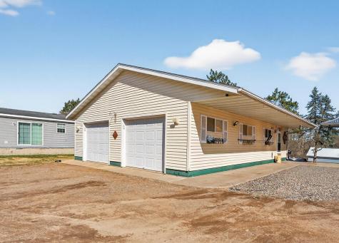 409 1st Street SE Hinckley MN 55037