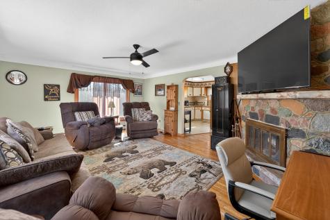 409 1st Street SE Hinckley MN 55037
