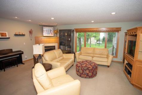 601 Sterling Street S Maplewood MN 55119