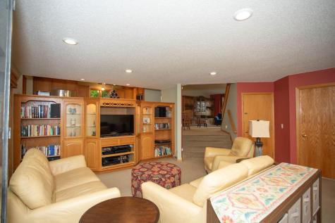 601 Sterling Street S Maplewood MN 55119