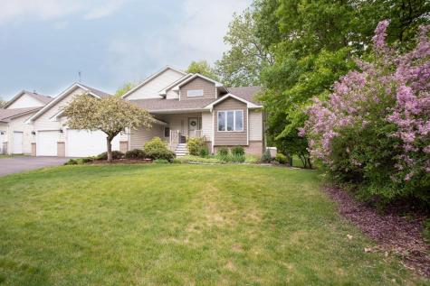 601 Sterling Street S Maplewood MN 55119