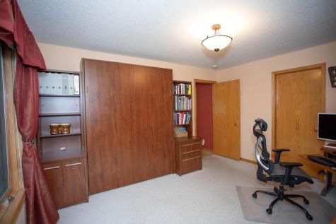 601 Sterling Street S Maplewood MN 55119