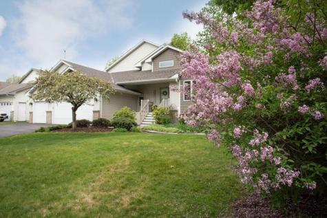 601 Sterling Street S Maplewood MN 55119