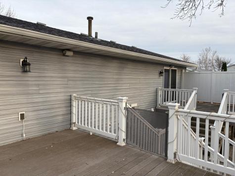 902 5th Avenue SE Pipestone MN 56164