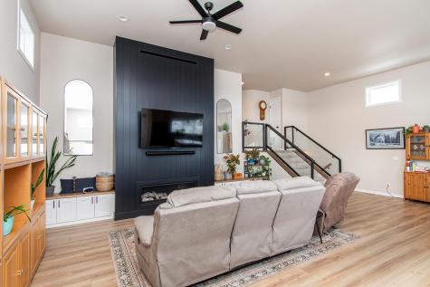 5507 Lori Lane W West Fargo ND 58078