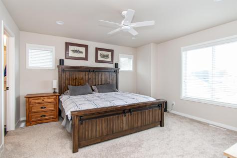 5507 Lori Lane W West Fargo ND 58078