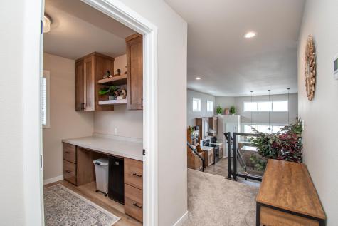 5507 Lori Lane W West Fargo ND 58078