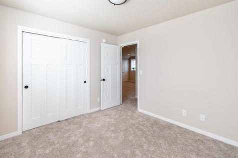 5507 Lori Lane W West Fargo ND 58078