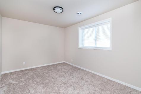 5507 Lori Lane W West Fargo ND 58078