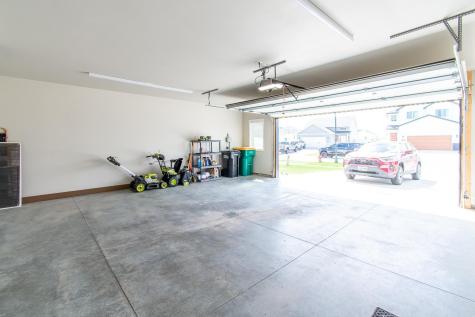 5507 Lori Lane W West Fargo ND 58078