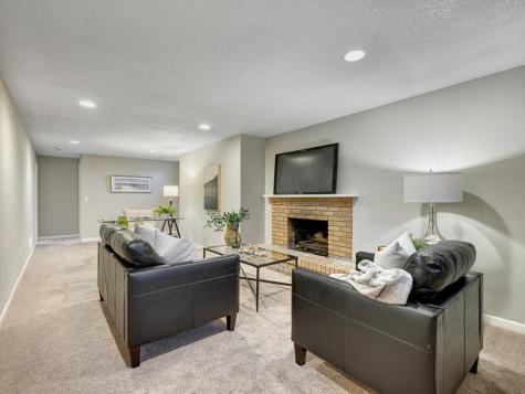 625 Rosswood Lane Wayzata MN 55391
