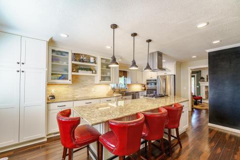 613 Chicago Drive Burnsville MN 55306