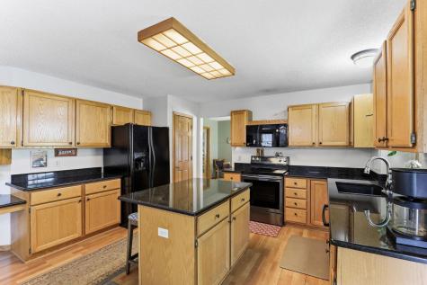 8777 Cottonwood Lane Eden Prairie MN 55347