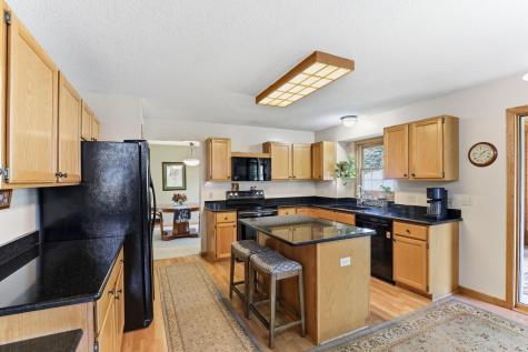 8777 Cottonwood Lane Eden Prairie MN 55347