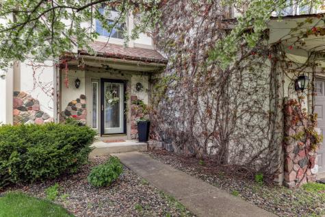 8777 Cottonwood Lane Eden Prairie MN 55347
