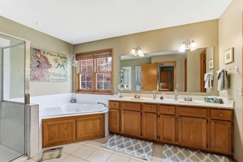 8777 Cottonwood Lane Eden Prairie MN 55347