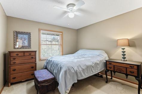 8777 Cottonwood Lane Eden Prairie MN 55347