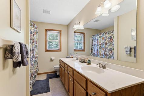 8777 Cottonwood Lane Eden Prairie MN 55347