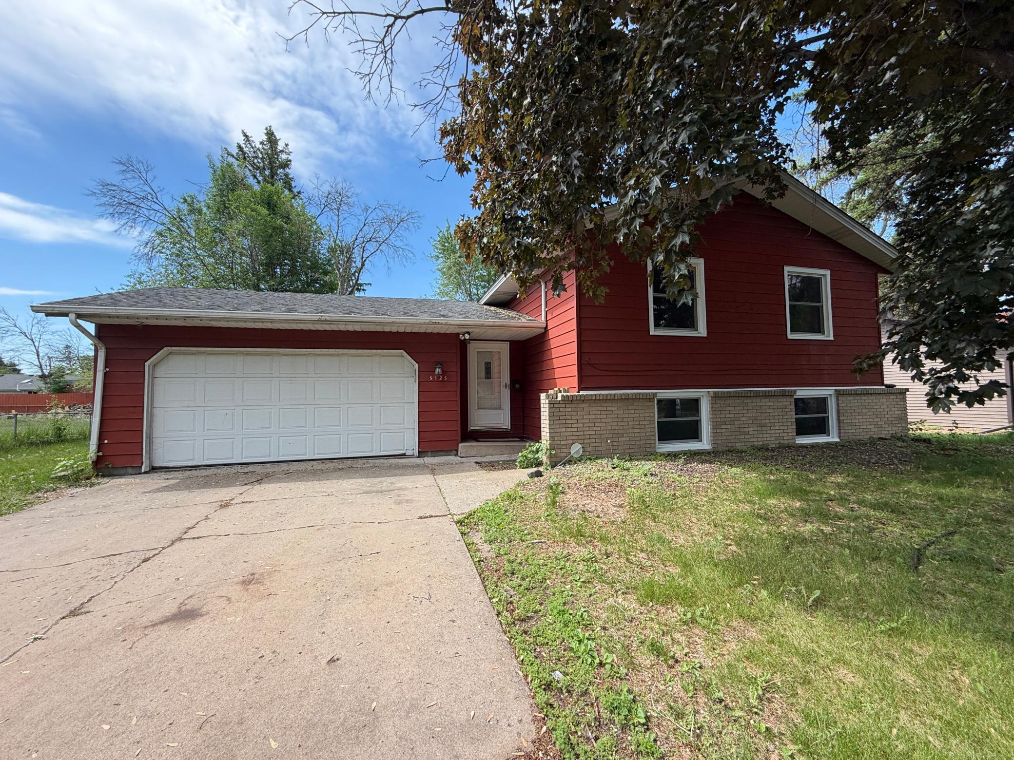 5125 77th Avenue N Brooklyn Park MN 55443