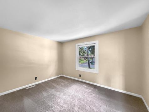 5125 77th Avenue N Brooklyn Park MN 55443