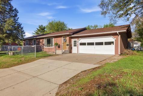 605 10th Avenue NE Brainerd MN 56401
