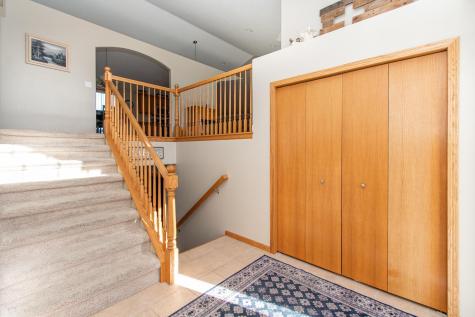 4237 35th Avenue S Fargo ND 58104