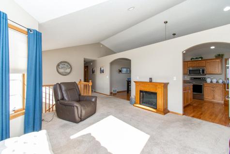 4237 35th Avenue S Fargo ND 58104