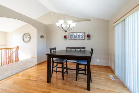 4237 35th Avenue S Fargo ND 58104