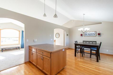 4237 35th Avenue S Fargo ND 58104