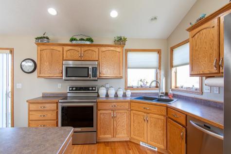 4237 35th Avenue S Fargo ND 58104