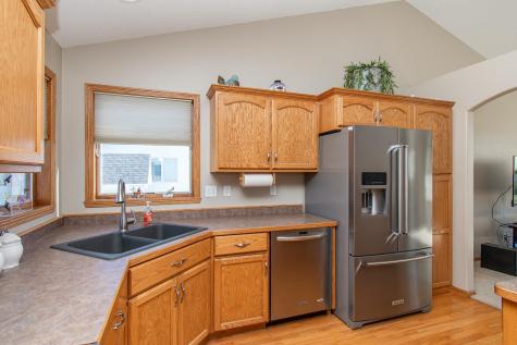 4237 35th Avenue S Fargo ND 58104