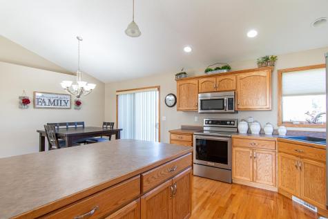 4237 35th Avenue S Fargo ND 58104