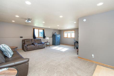 4237 35th Avenue S Fargo ND 58104