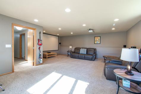 4237 35th Avenue S Fargo ND 58104