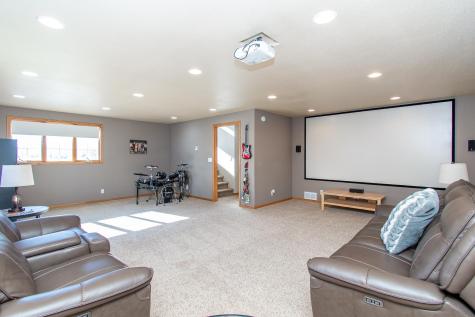 4237 35th Avenue S Fargo ND 58104