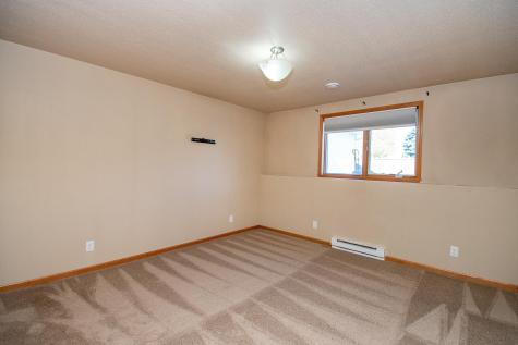 4237 35th Avenue S Fargo ND 58104