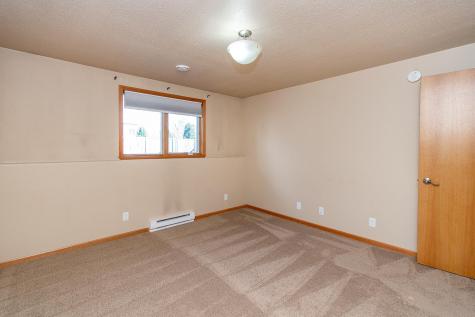 4237 35th Avenue S Fargo ND 58104