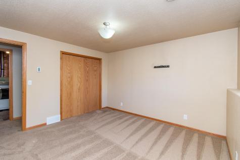 4237 35th Avenue S Fargo ND 58104