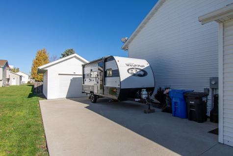 4237 35th Avenue S Fargo ND 58104