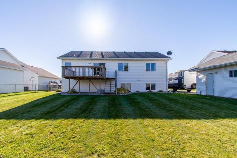 4237 35th Avenue S Fargo ND 58104