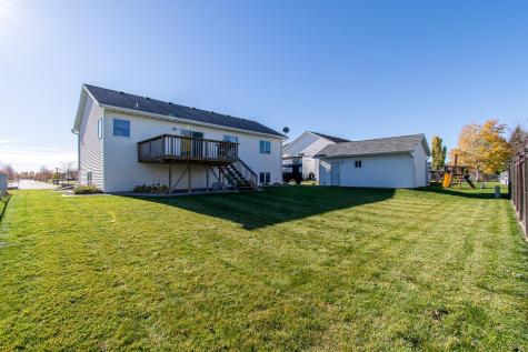 4237 35th Avenue S Fargo ND 58104