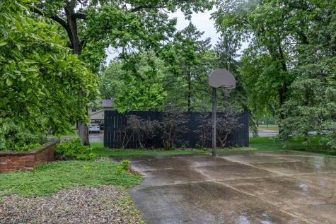 710 Summit Avenue New Ulm MN 56073