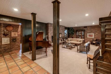 710 Summit Avenue New Ulm MN 56073