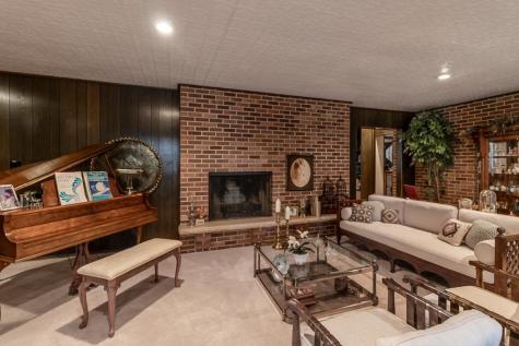 710 Summit Avenue New Ulm MN 56073